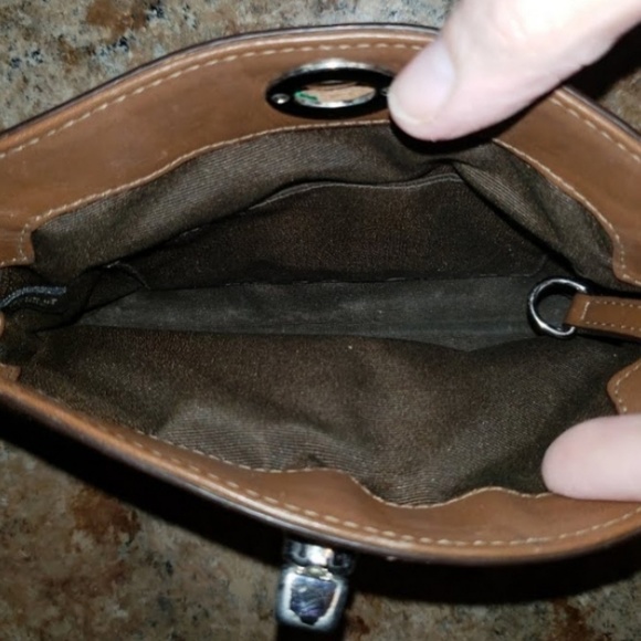 Brown signature Coach C wristlet with toggle - Picture 2 of 2